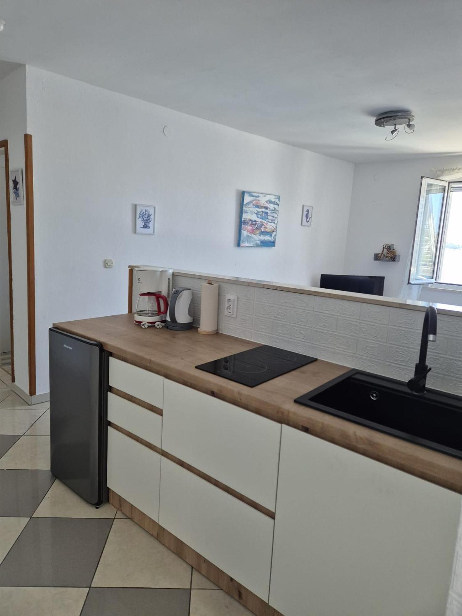 Apartments Matea Studio Apartment Štikovica Exteriör bild