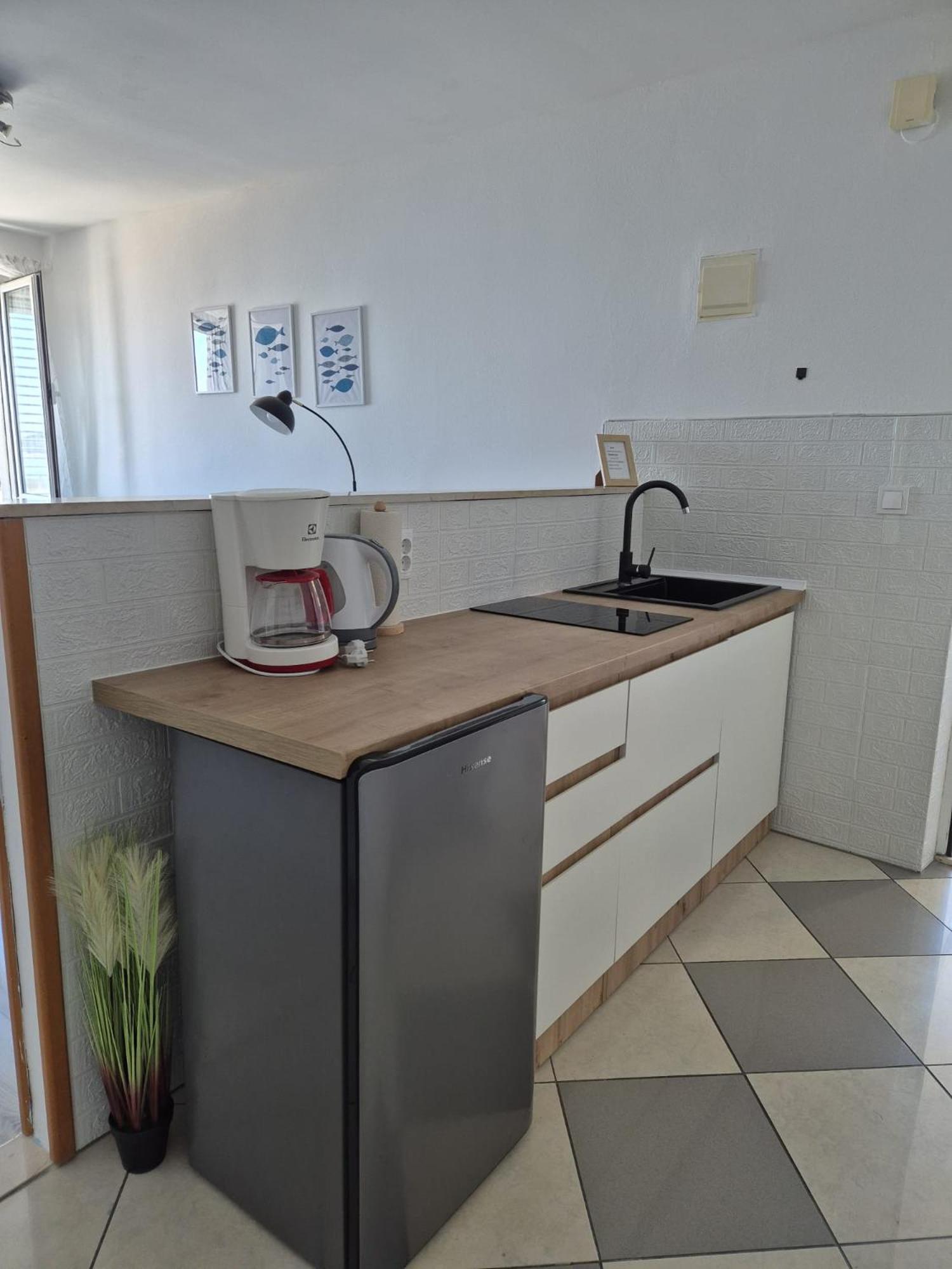 Apartments Matea Studio Apartment Štikovica Exteriör bild
